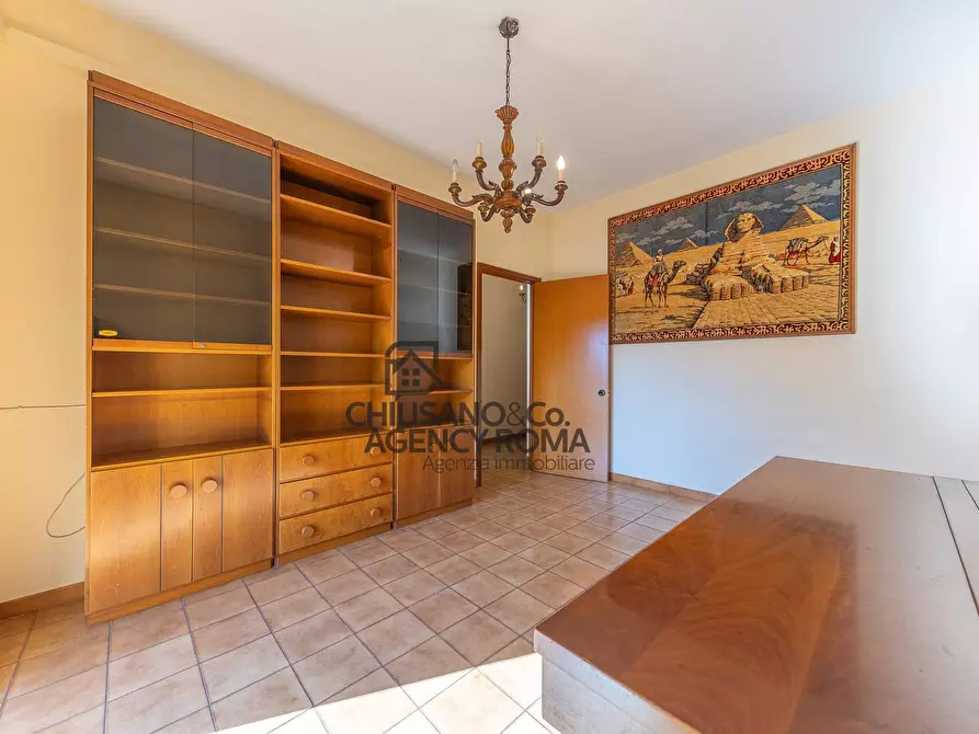 Immagine 15 di Appartamento in vendita  in Via Montauro 4 a Roma