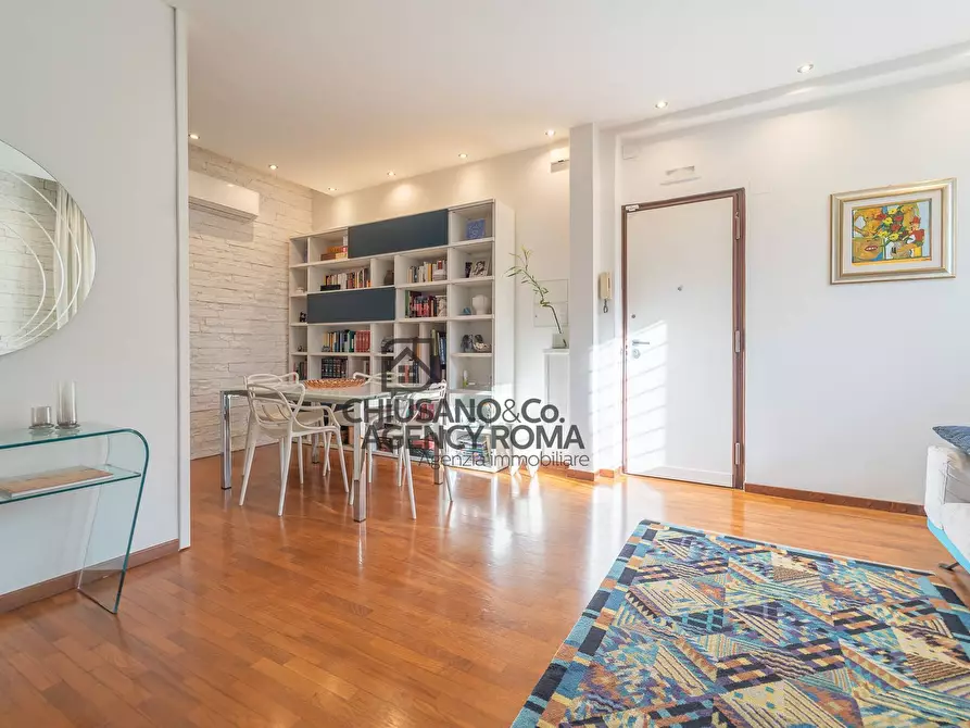 Immagine 5 di Appartamento in vendita  in Via Capo Peloro a Roma