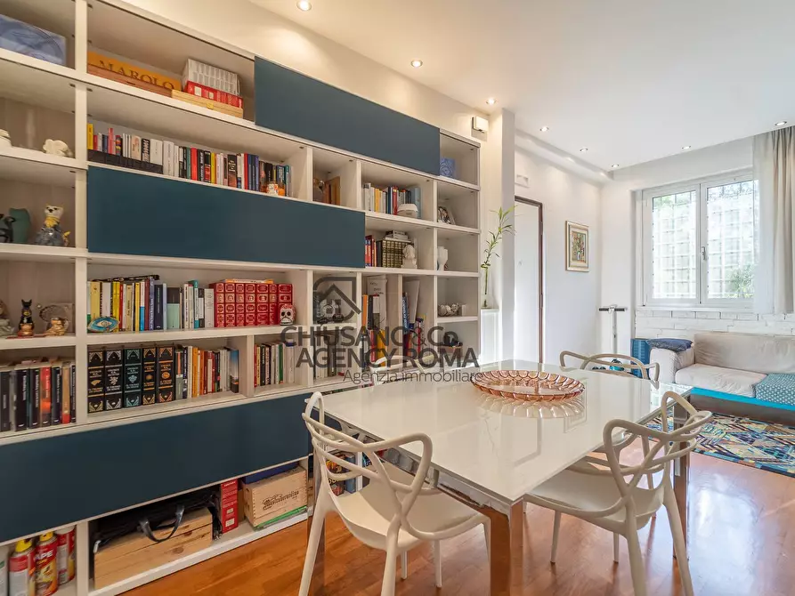 Immagine 7 di Appartamento in vendita  in Via Capo Peloro a Roma