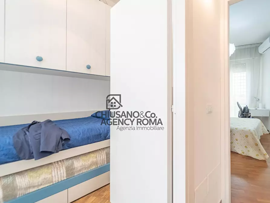 Immagine 18 di Appartamento in vendita  in Via Capo Peloro a Roma