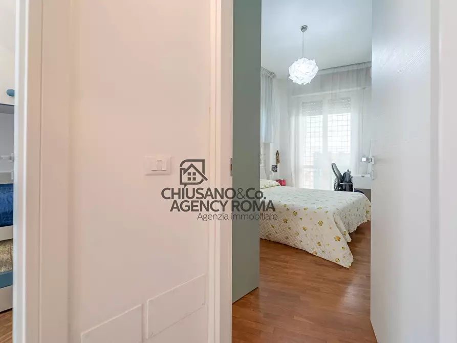 Immagine 25 di Appartamento in vendita  in Via Capo Peloro a Roma