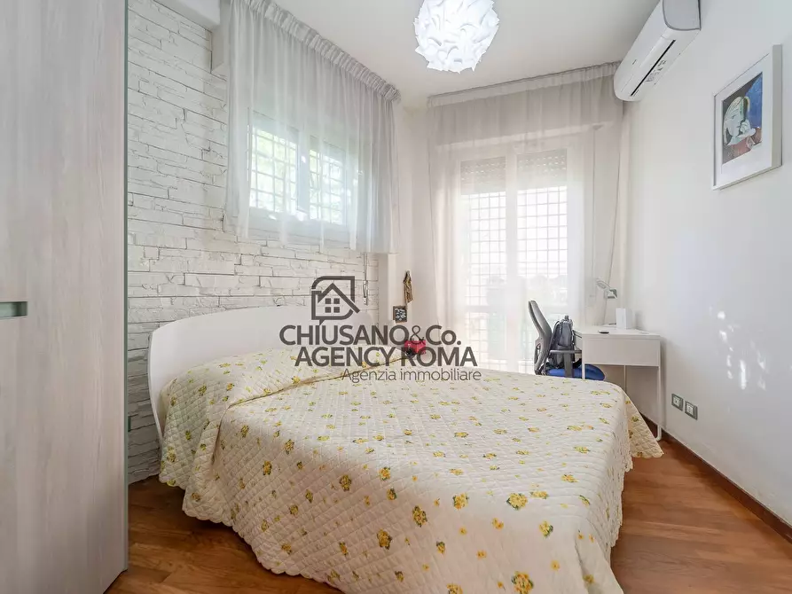 Immagine 26 di Appartamento in vendita  in Via Capo Peloro a Roma