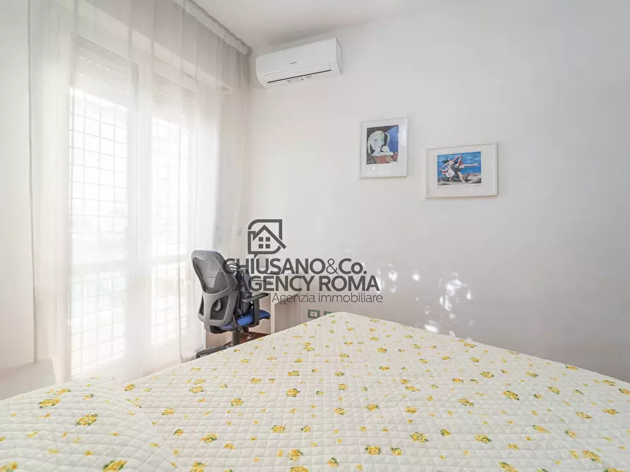 Immagine 29 di Appartamento in vendita  in Via Capo Peloro a Roma