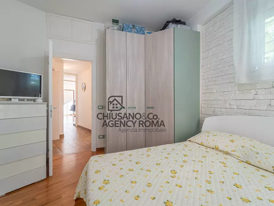 Immagine 27 di Appartamento in vendita  in Via Capo Peloro a Roma