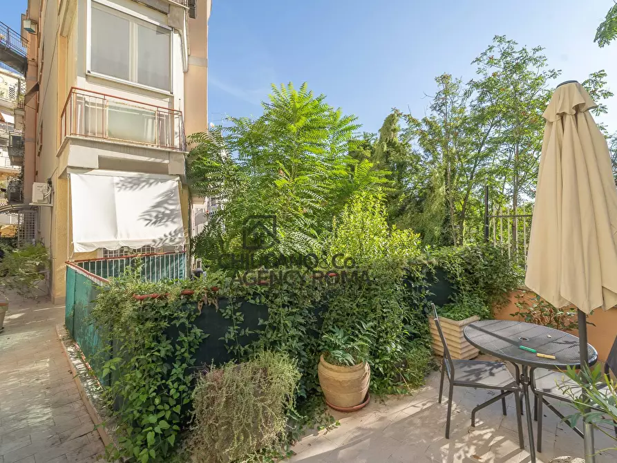 Immagine 36 di Appartamento in vendita  in Via Capo Peloro a Roma