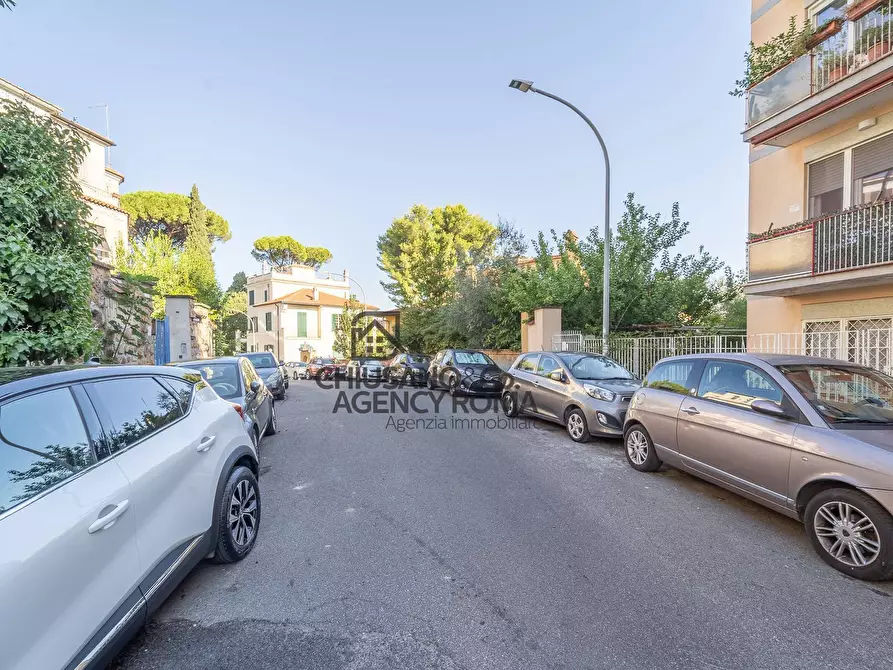 Immagine 45 di Appartamento in vendita  in Via Capo Peloro a Roma