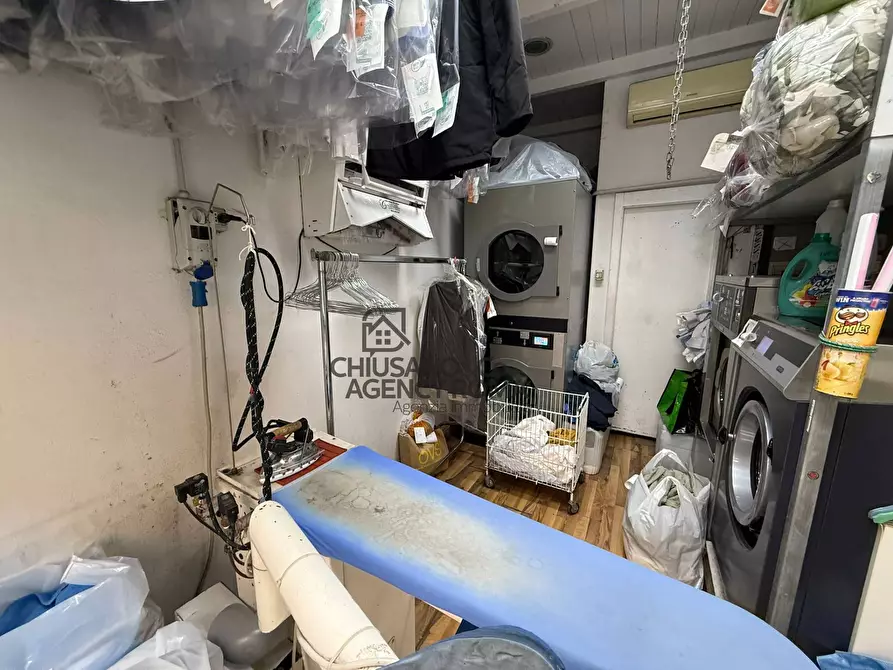 Immagine 7 di Locale commerciale in vendita  in Via Rimini 25B a Roma