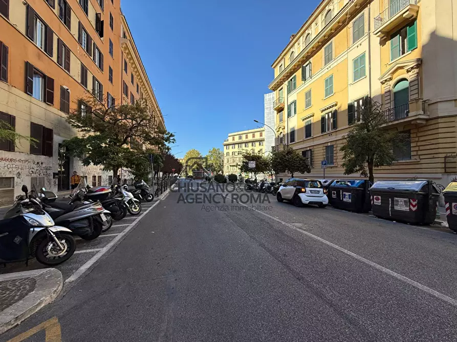 Immagine 15 di Appartamento in affitto  in Via Sermide 13 a Roma