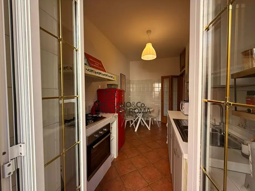 Immagine 4 di Appartamento in affitto  in Via Sermide 13 a Roma