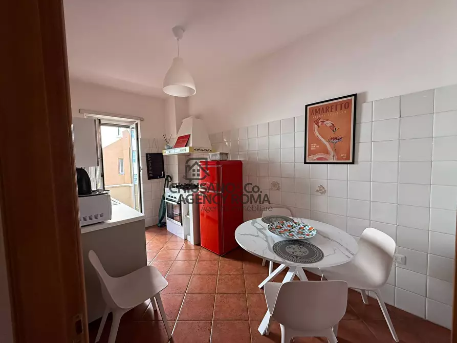 Immagine 5 di Appartamento in affitto  in Via Sermide 13 a Roma