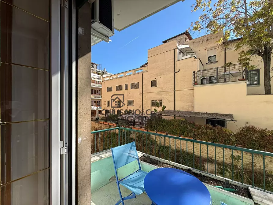 Immagine 14 di Appartamento in affitto  in Via Sermide 13 a Roma