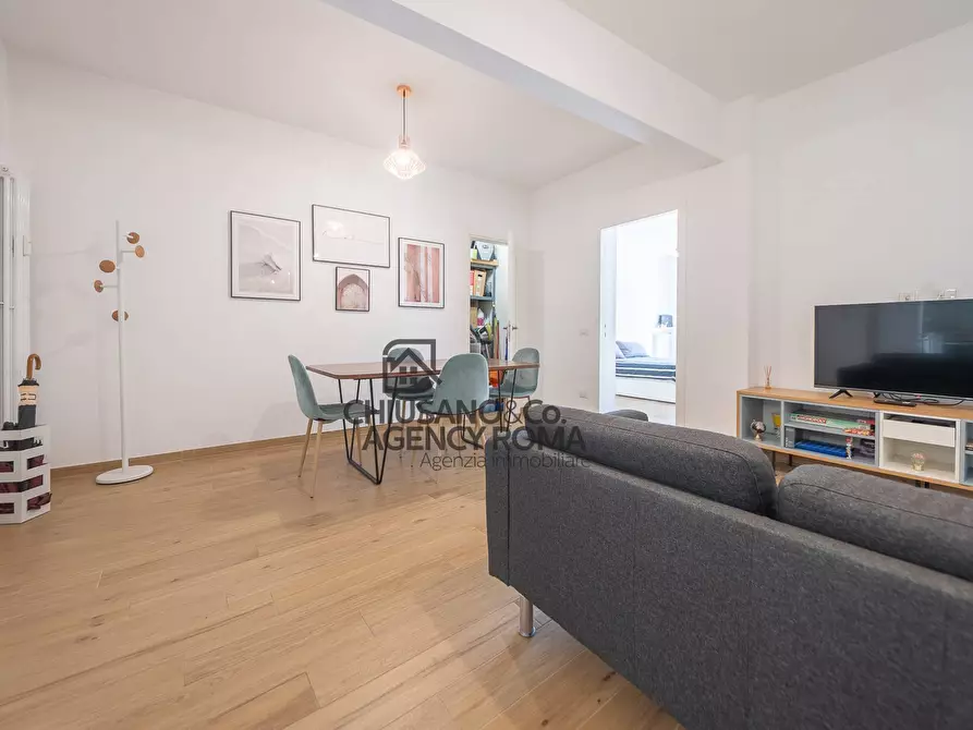 Immagine 3 di Appartamento in vendita  in Via Tommaso Inghirami a Roma