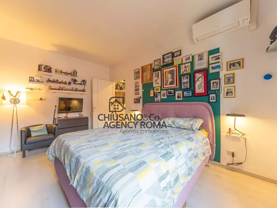 Immagine 20 di Appartamento in vendita  in Via Flavio Stilicone 134 a Roma