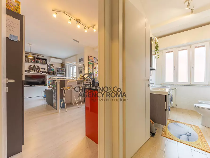 Immagine 22 di Appartamento in vendita  in Via Flavio Stilicone 134 a Roma