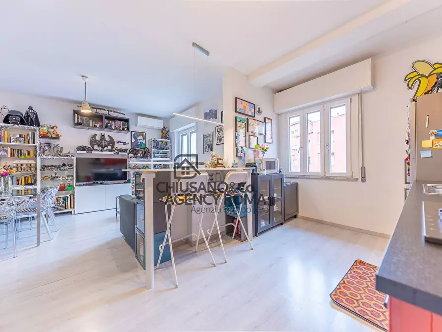 Immagine 5 di Appartamento in vendita  in Via Flavio Stilicone 134 a Roma