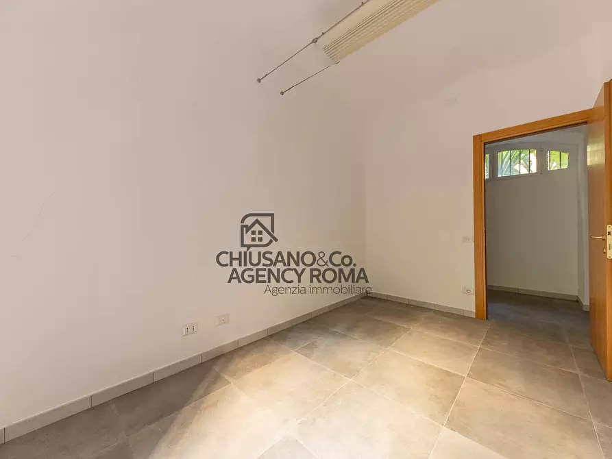 Immagine 22 di Appartamento in affitto  in Piazza Dei Re Di Roma 3 a Roma