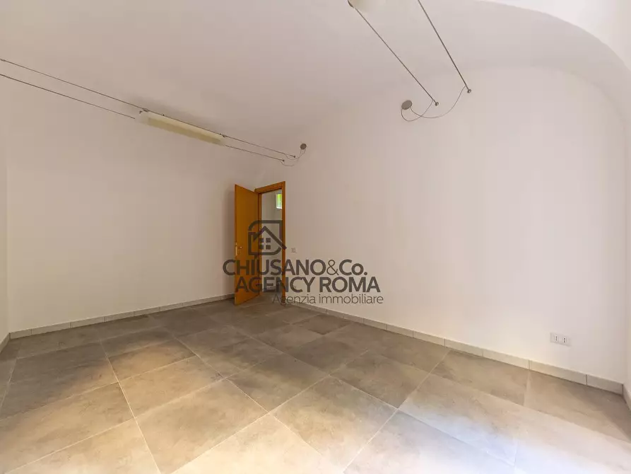 Immagine 25 di Appartamento in affitto  in Piazza Dei Re Di Roma 3 a Roma