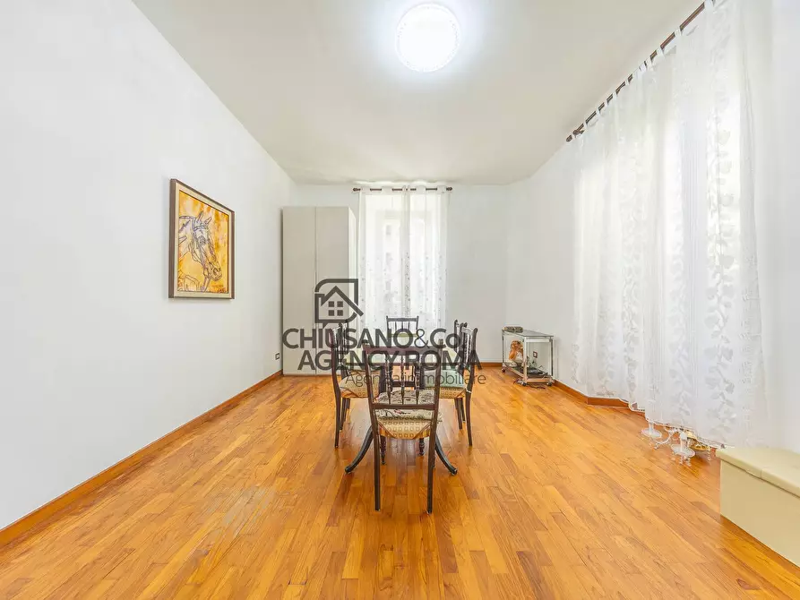 Immagine 9 di Appartamento in vendita  in Via Albalonga 21 a Roma