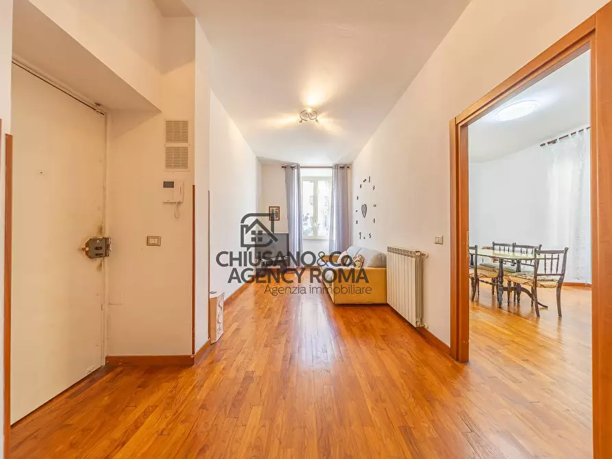 Immagine 2 di Appartamento in vendita  in Via Albalonga 21 a Roma