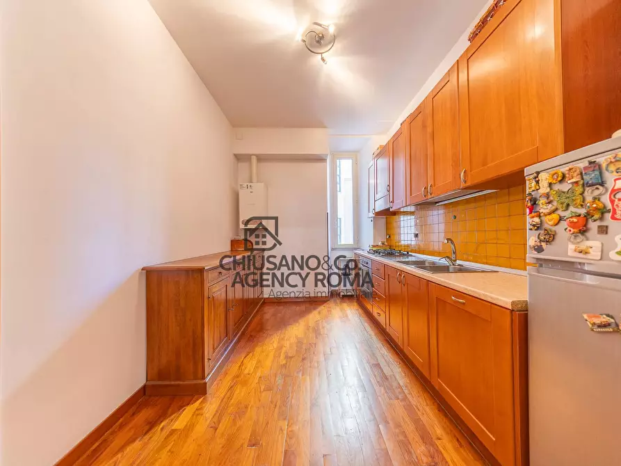 Immagine 15 di Appartamento in vendita  in Via Albalonga 21 a Roma