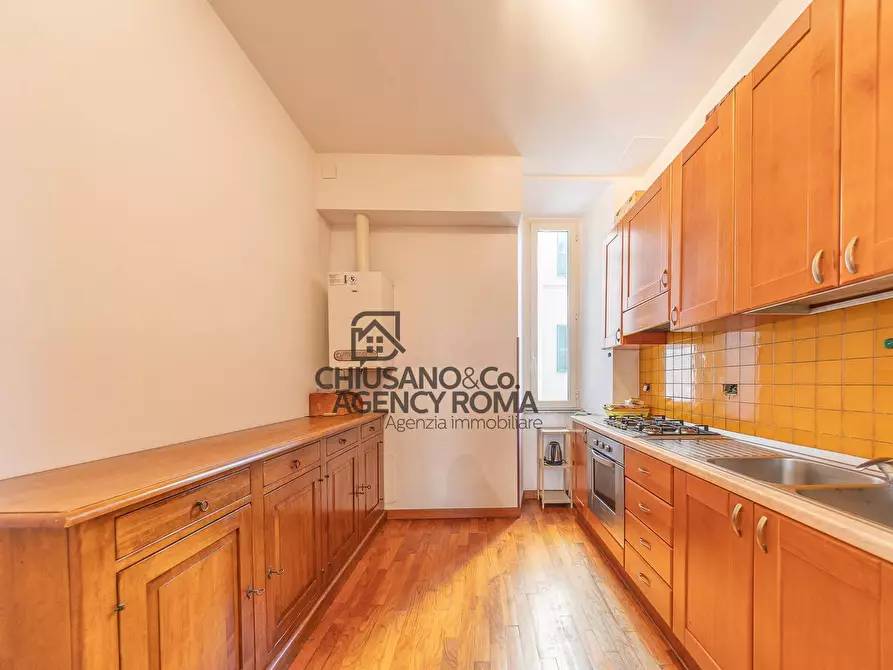 Immagine 16 di Appartamento in vendita  in Via Albalonga 21 a Roma