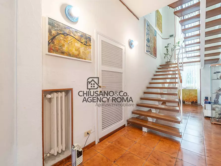 Immagine 19 di Villa in vendita  in Via Tre Taberne a Roma