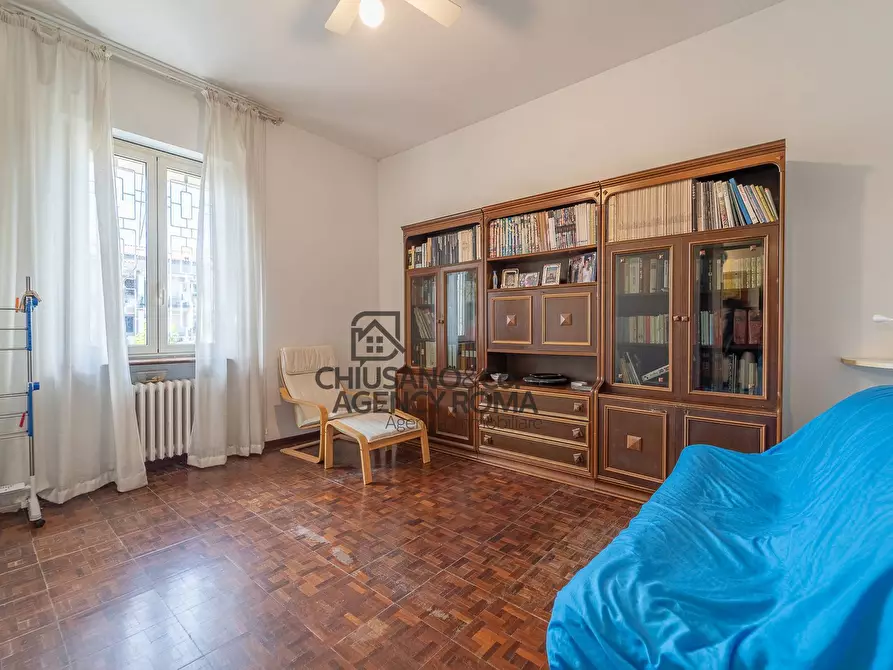 Immagine 24 di Villa in vendita  in Via Tre Taberne a Roma