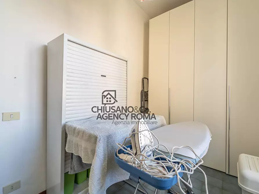 Immagine 38 di Villa in vendita  in Via Tre Taberne a Roma