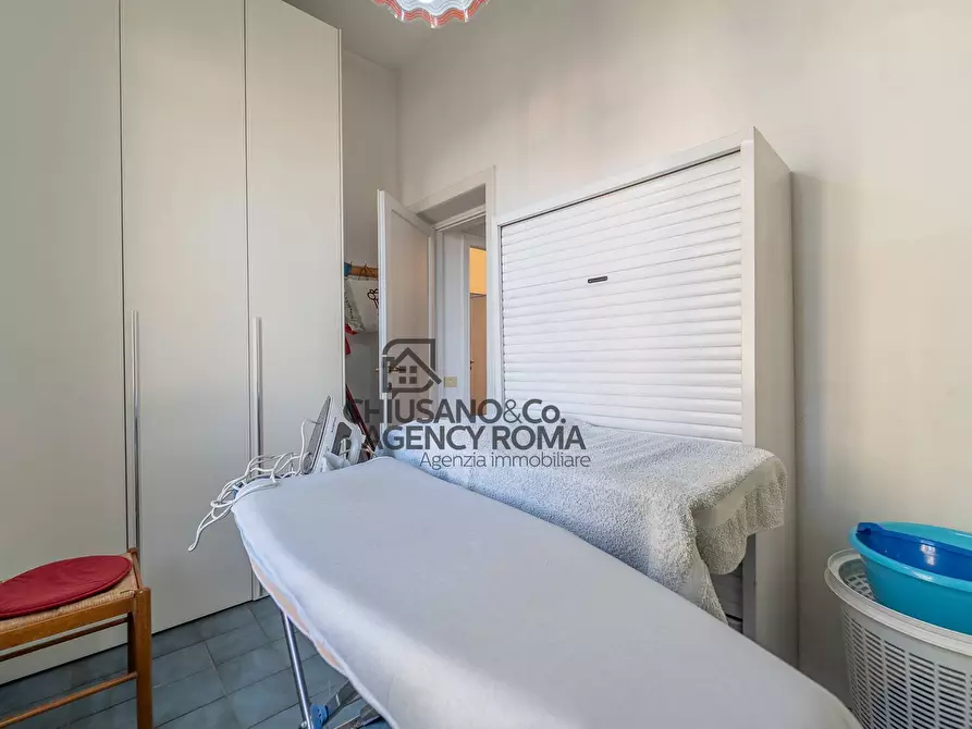 Immagine 39 di Villa in vendita  in Via Tre Taberne a Roma