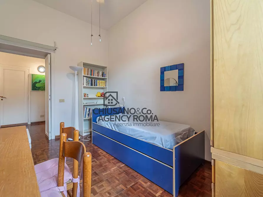 Immagine 42 di Villa in vendita  in Via Tre Taberne a Roma