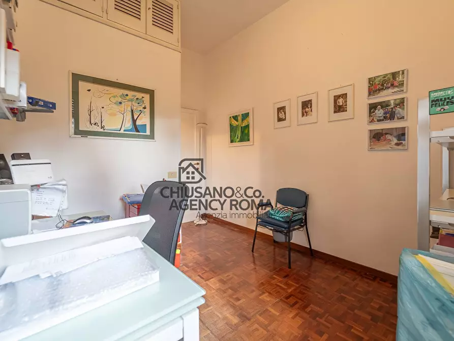 Immagine 46 di Villa in vendita  in Via Tre Taberne a Roma