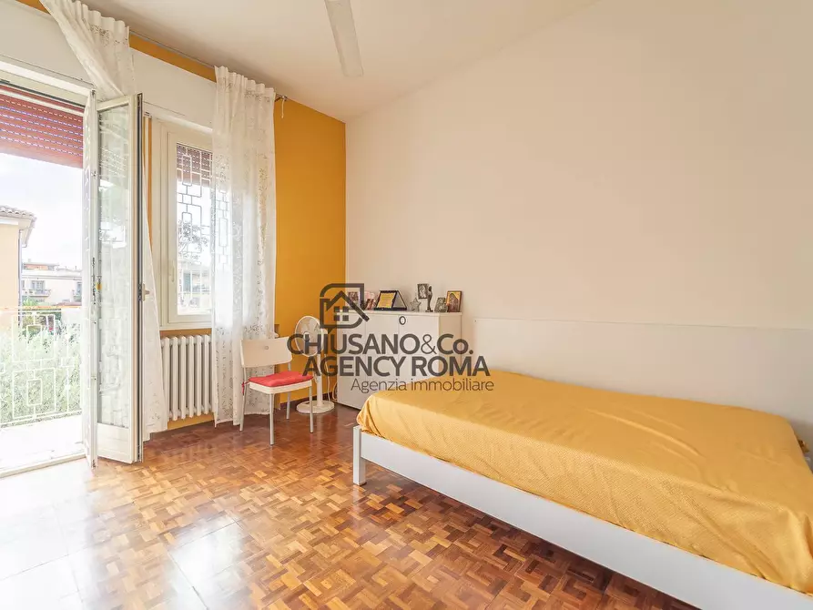 Immagine 49 di Villa in vendita  in Via Tre Taberne a Roma