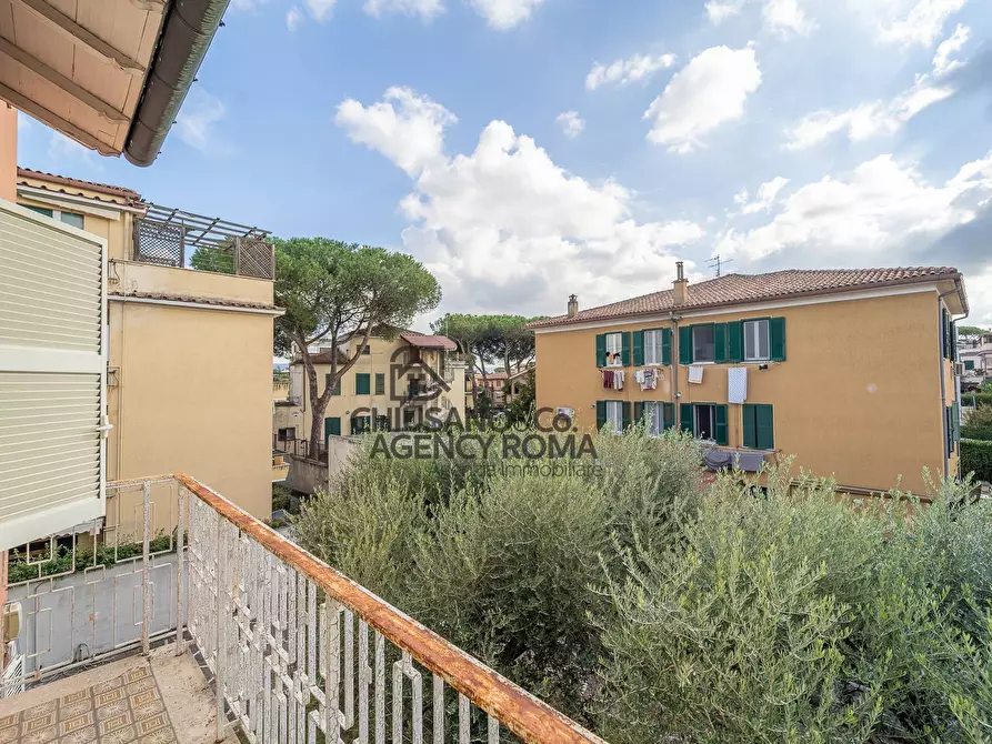 Immagine 67 di Villa in vendita  in Via Tre Taberne a Roma