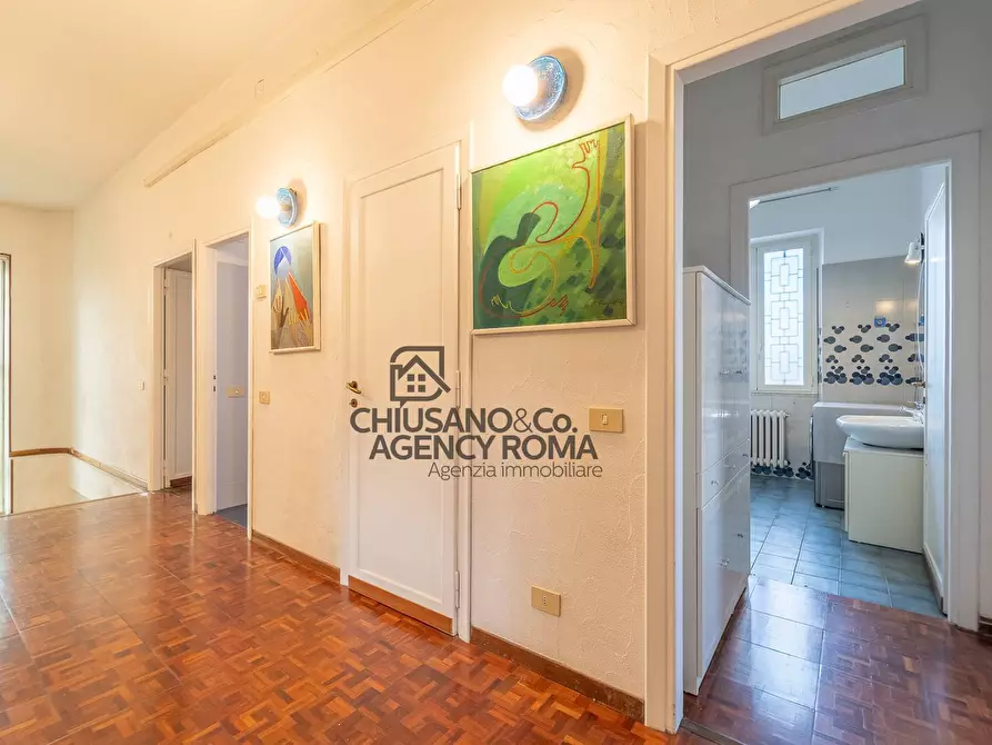 Immagine 58 di Villa in vendita  in Via Tre Taberne a Roma