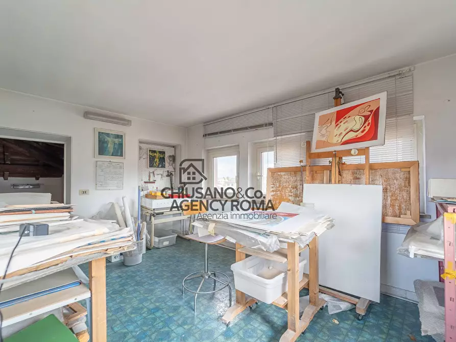 Immagine 62 di Villa in vendita  in Via Tre Taberne a Roma