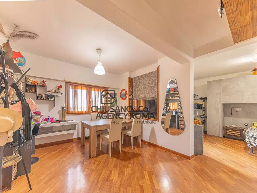 Immagine 2 di Appartamento in vendita  in Via Francesco Menzio 30 a Roma