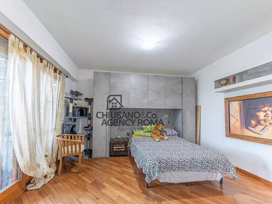 Immagine 9 di Appartamento in vendita  in Via Francesco Menzio 30 a Roma