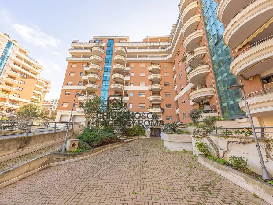 Immagine 20 di Appartamento in vendita  in Via Francesco Menzio 30 a Roma