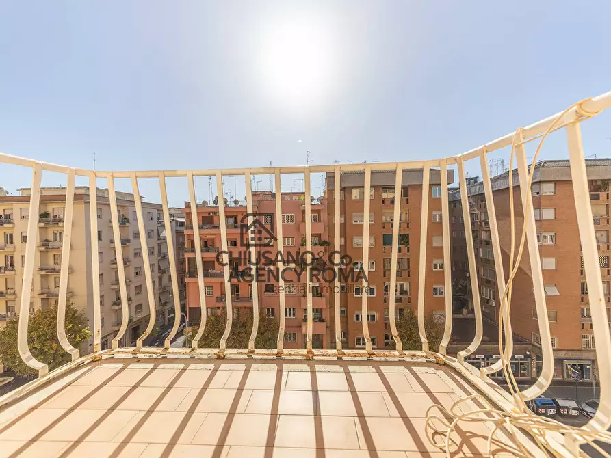 Immagine 65 di Appartamento in vendita  in Via Delle Cave 79 a Roma