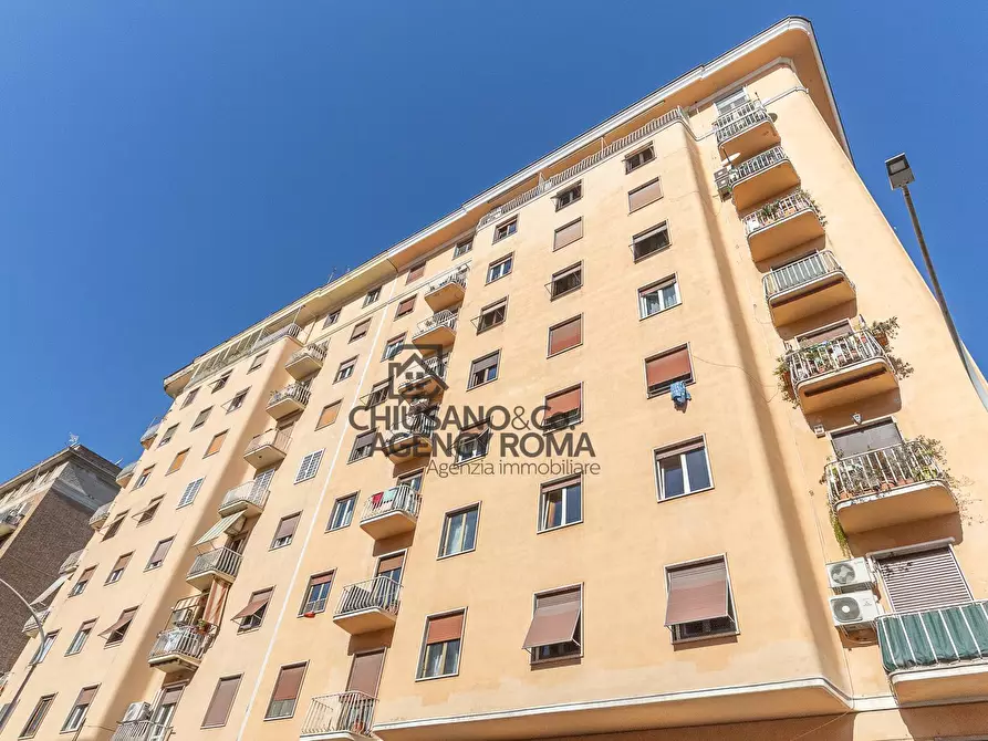 Immagine 71 di Appartamento in vendita  in Via Delle Cave 79 a Roma