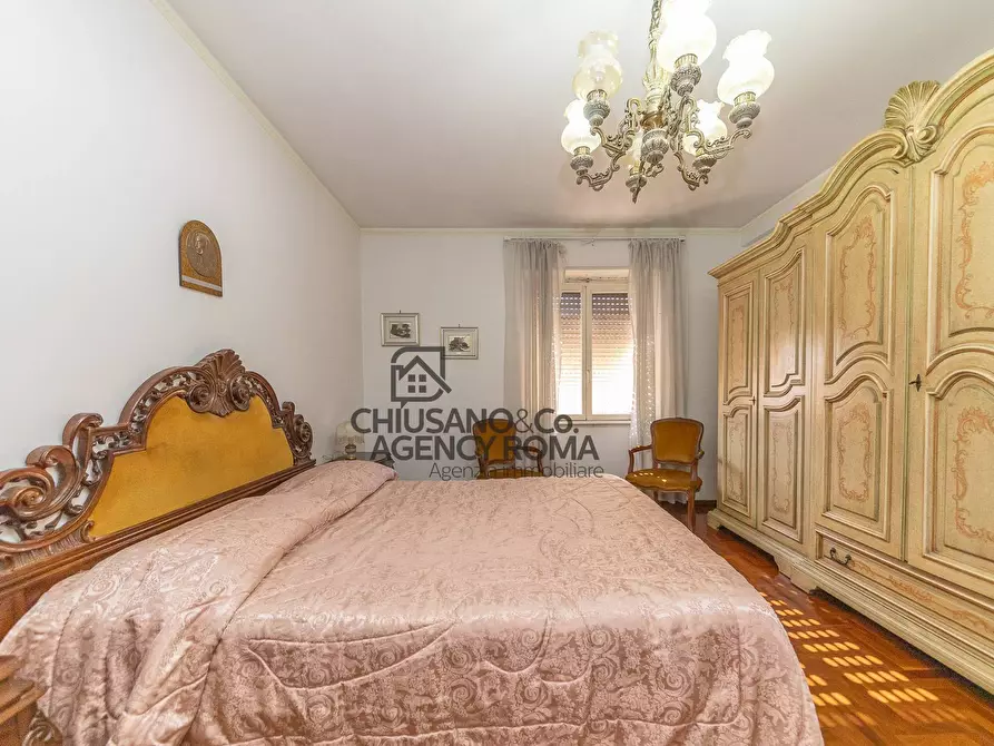 Immagine 8 di Appartamento in vendita  in Via Delle Cave 79 a Roma