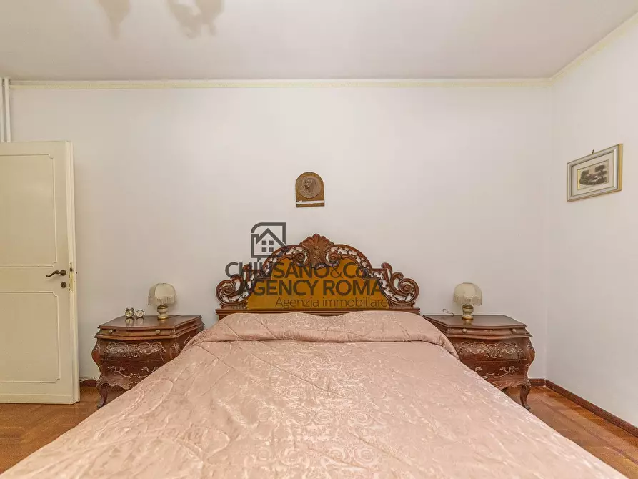 Immagine 10 di Appartamento in vendita  in Via Delle Cave 79 a Roma