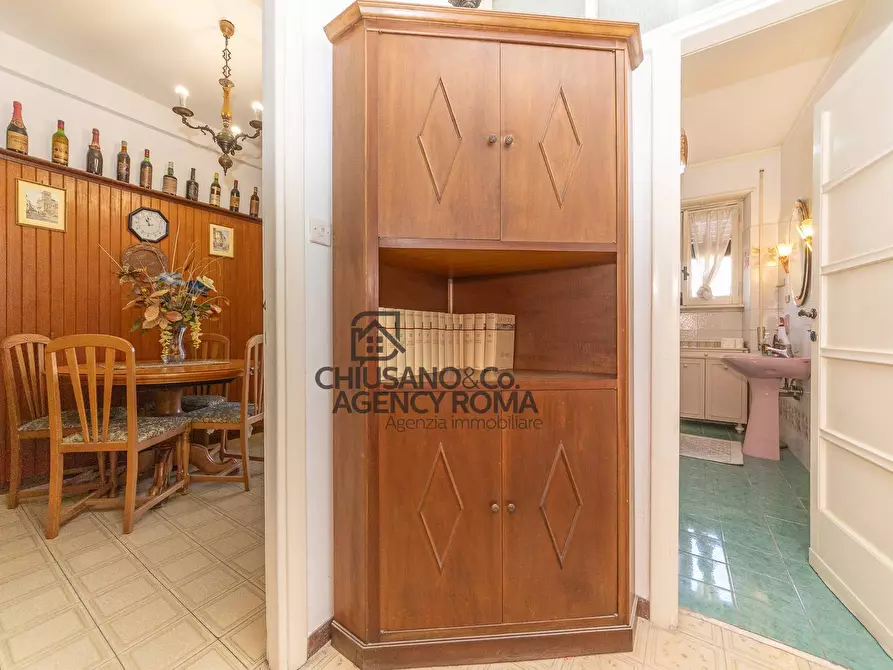 Immagine 14 di Appartamento in vendita  in Via Delle Cave 79 a Roma