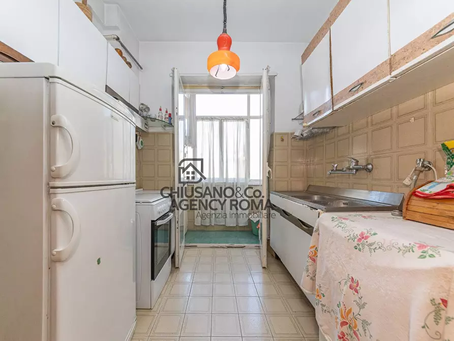 Immagine 18 di Appartamento in vendita  in Via Delle Cave 79 a Roma