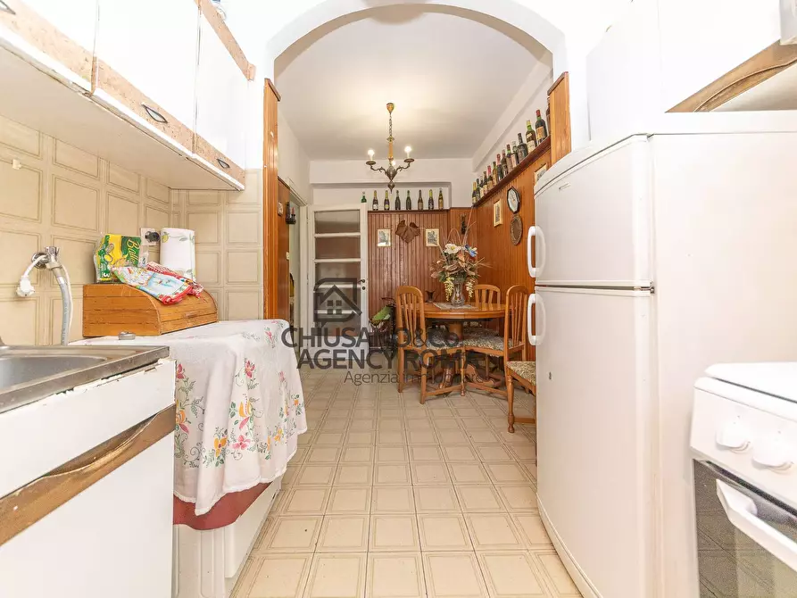 Immagine 21 di Appartamento in vendita  in Via Delle Cave 79 a Roma