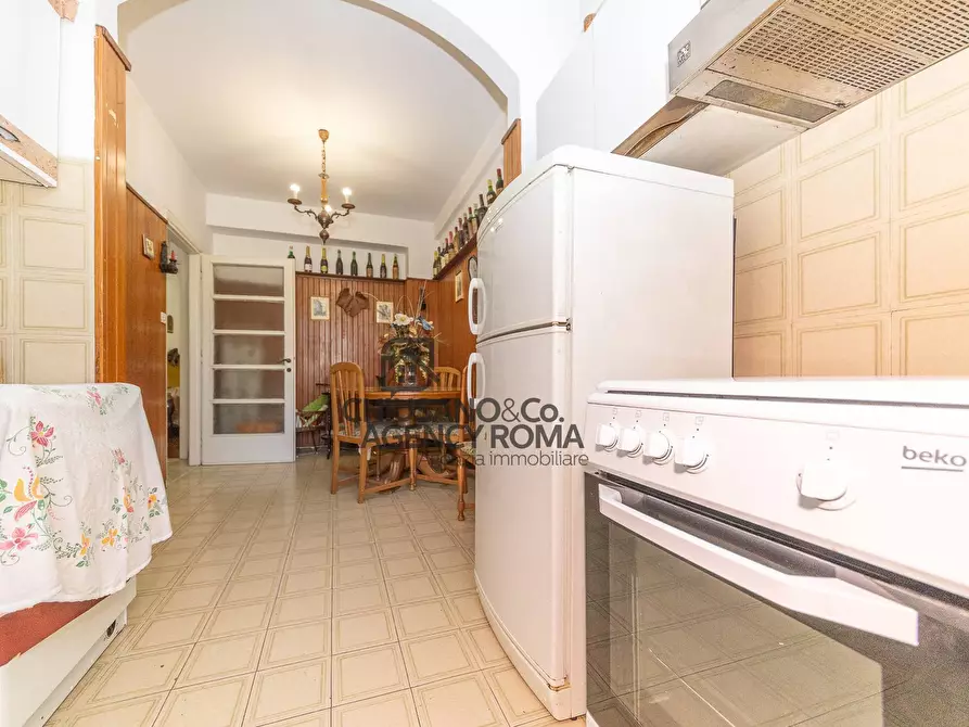 Immagine 23 di Appartamento in vendita  in Via Delle Cave 79 a Roma