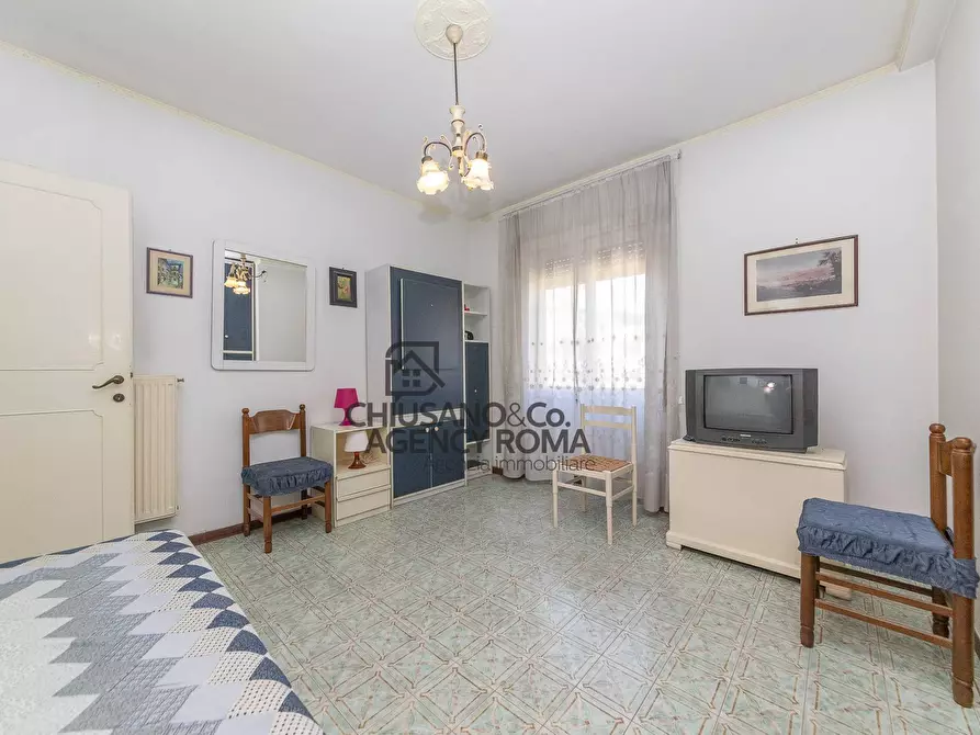 Immagine 39 di Appartamento in vendita  in Via Delle Cave 79 a Roma