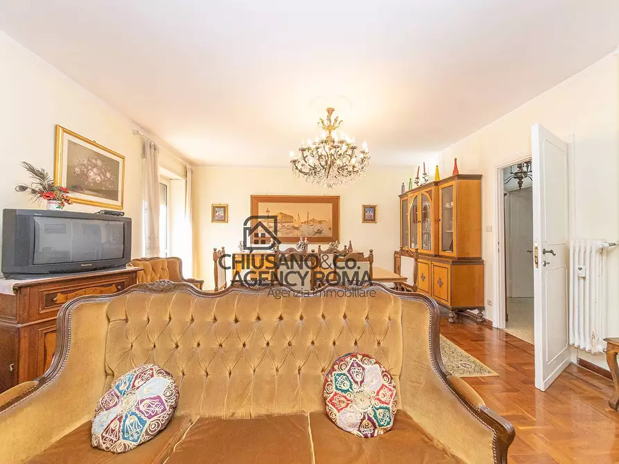 Immagine 52 di Appartamento in vendita  in Via Delle Cave 79 a Roma