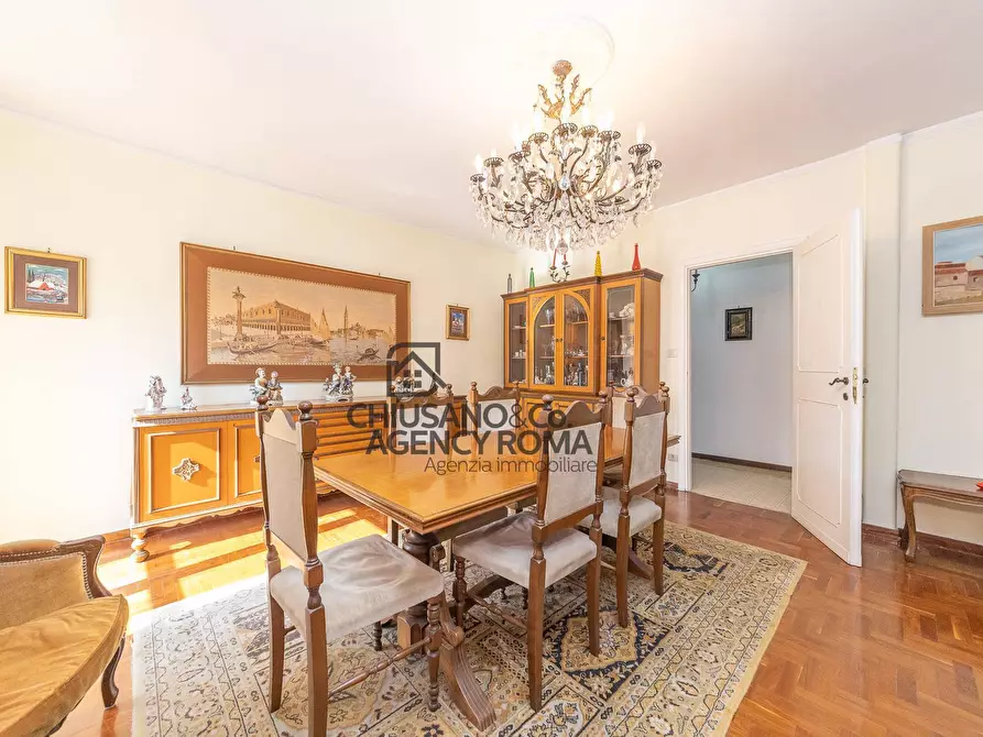 Immagine 55 di Appartamento in vendita  in Via Delle Cave 79 a Roma