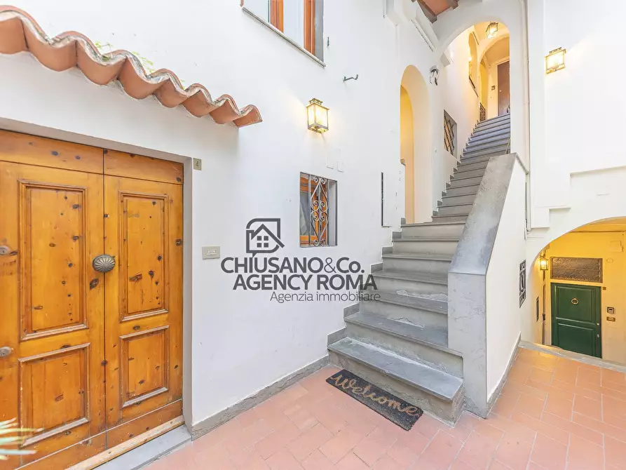 Immagine 5 di Appartamento in vendita  in Via Costa dei Magnoli 19 a Firenze